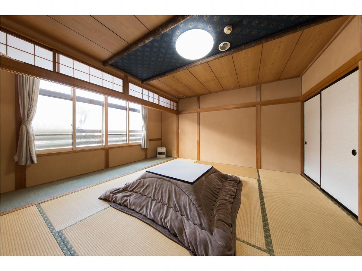 מינקמי Lodge Uenohara Yamanoie מראה חיצוני תמונה
