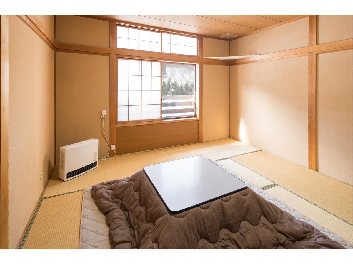 מינקמי Lodge Uenohara Yamanoie מראה חיצוני תמונה